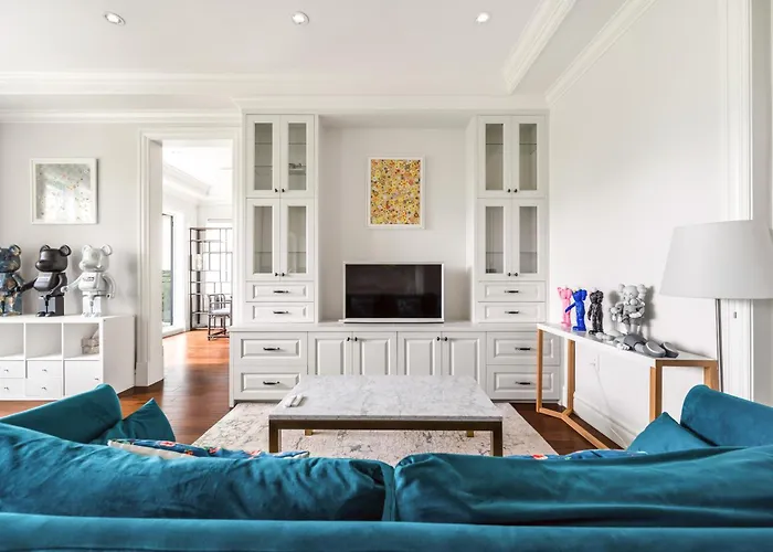 Experience Comfort Convenience Shared House