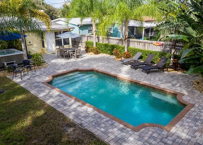 821 E 11Th Avenue - Turtles Nest Pool Home
