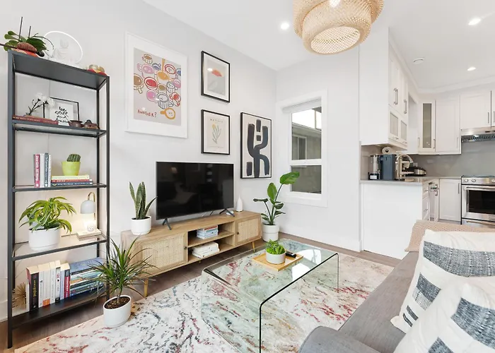 Charming 3Br Home In A Lovely Vancouver Neighborhood