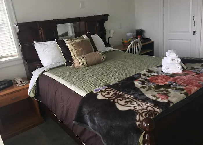 White House Bed And Breakfast