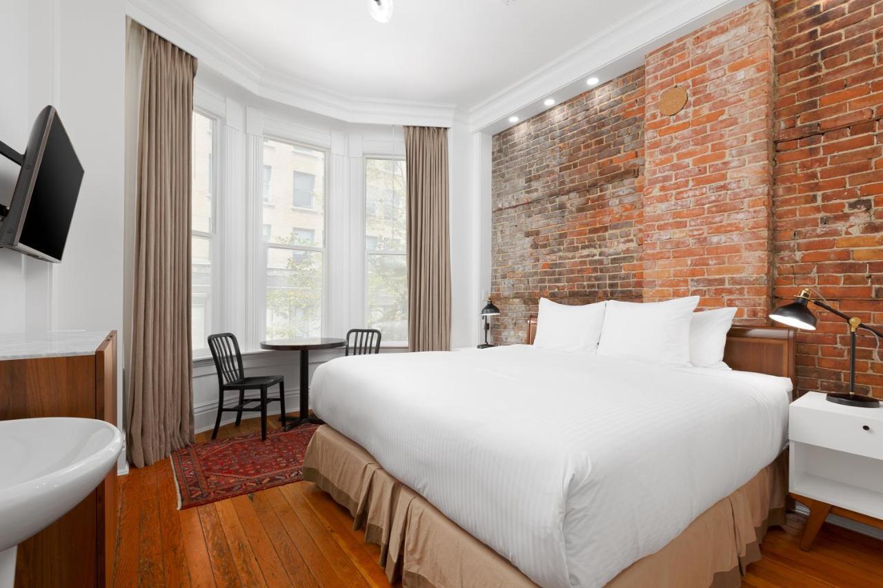 Hotel Victorian 3*