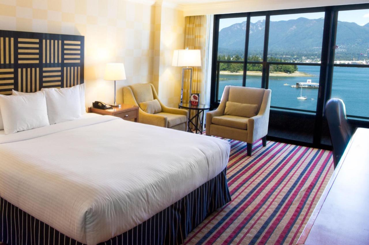 Pinnacle Harbourfront Hotel Vancouver
