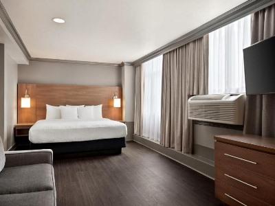 Hotel Days By Wyndham Downtown 3*