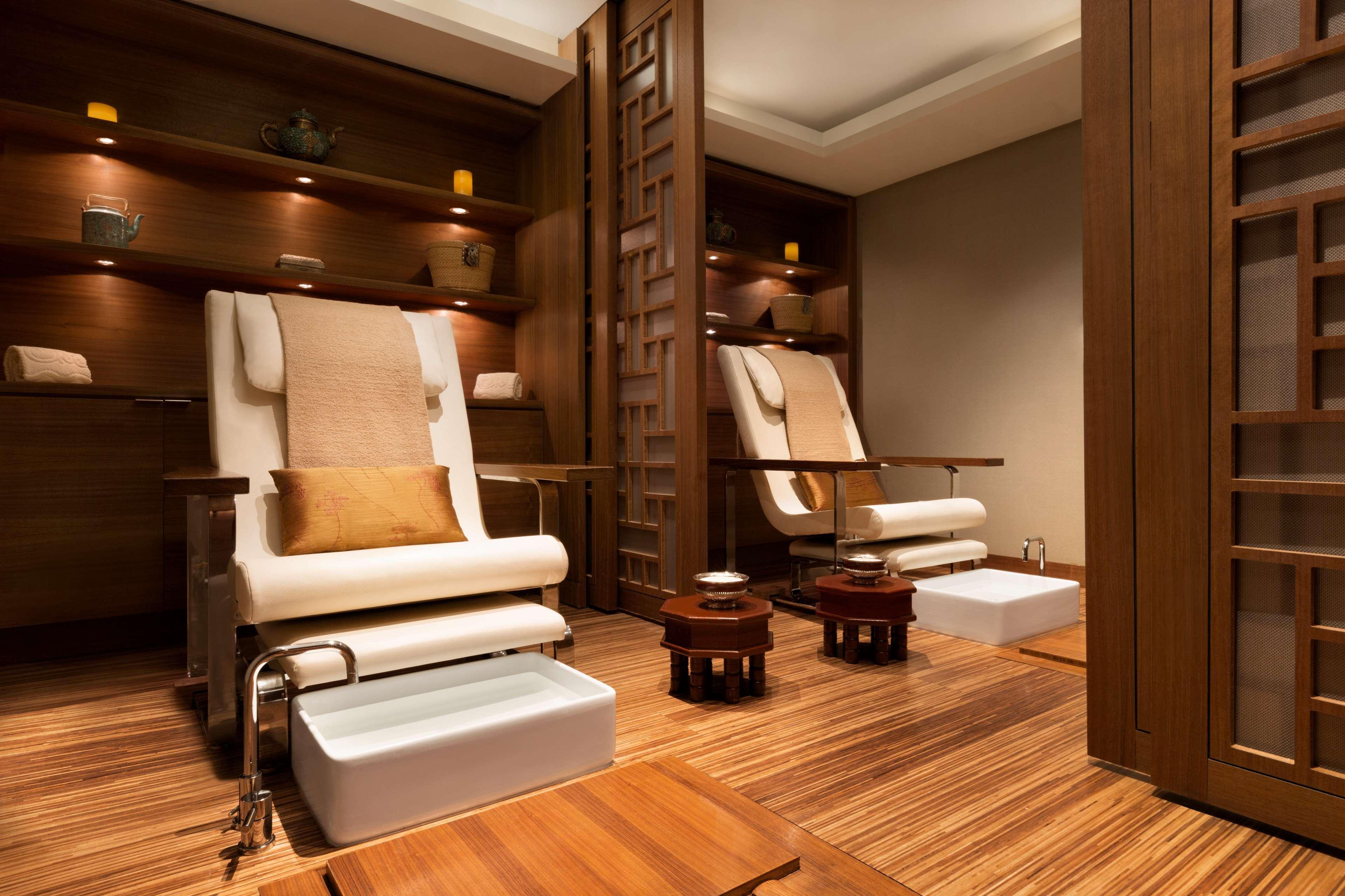 Shangri-la 5* Vancouver
