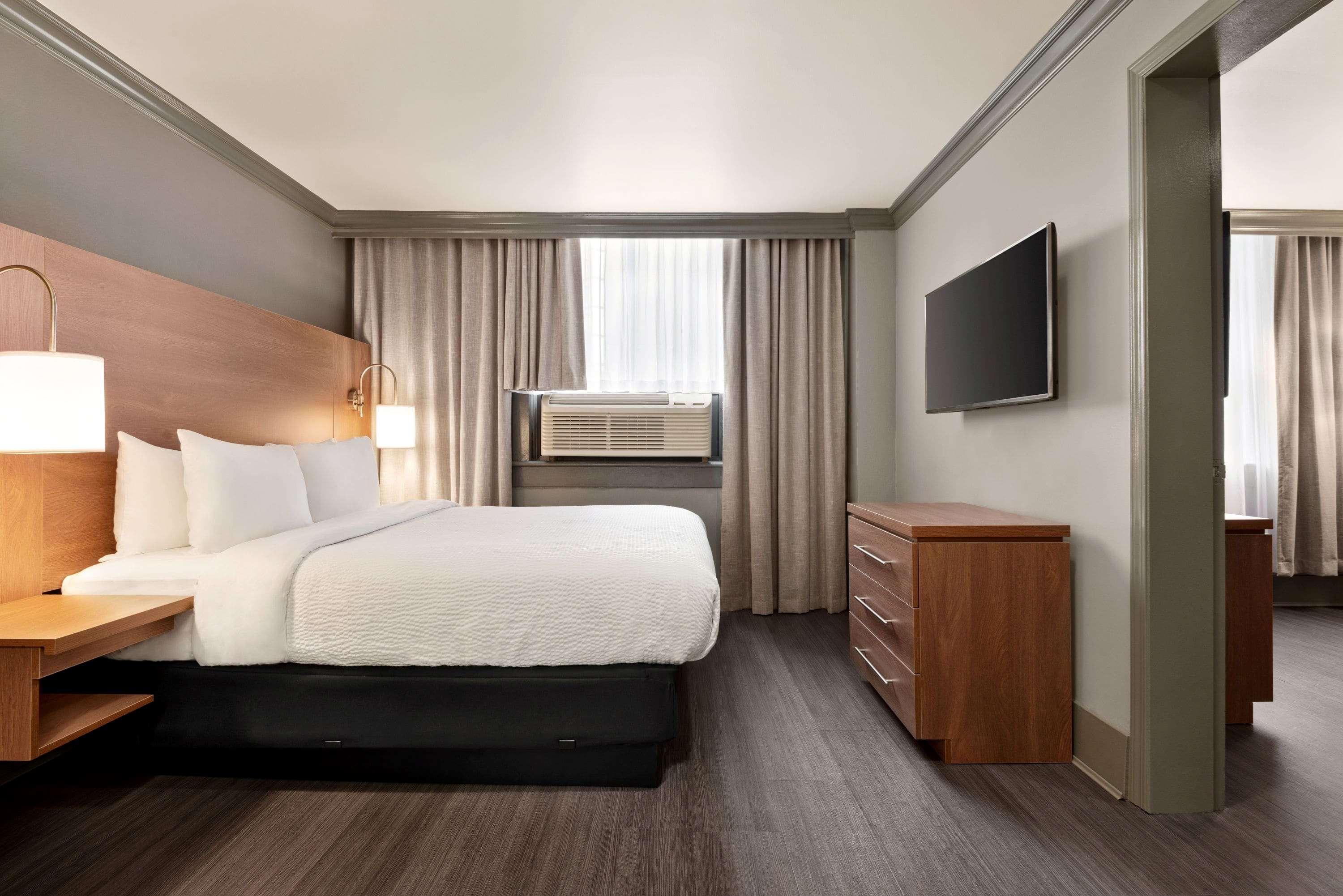 Hotel Days By Wyndham Downtown Vancouver