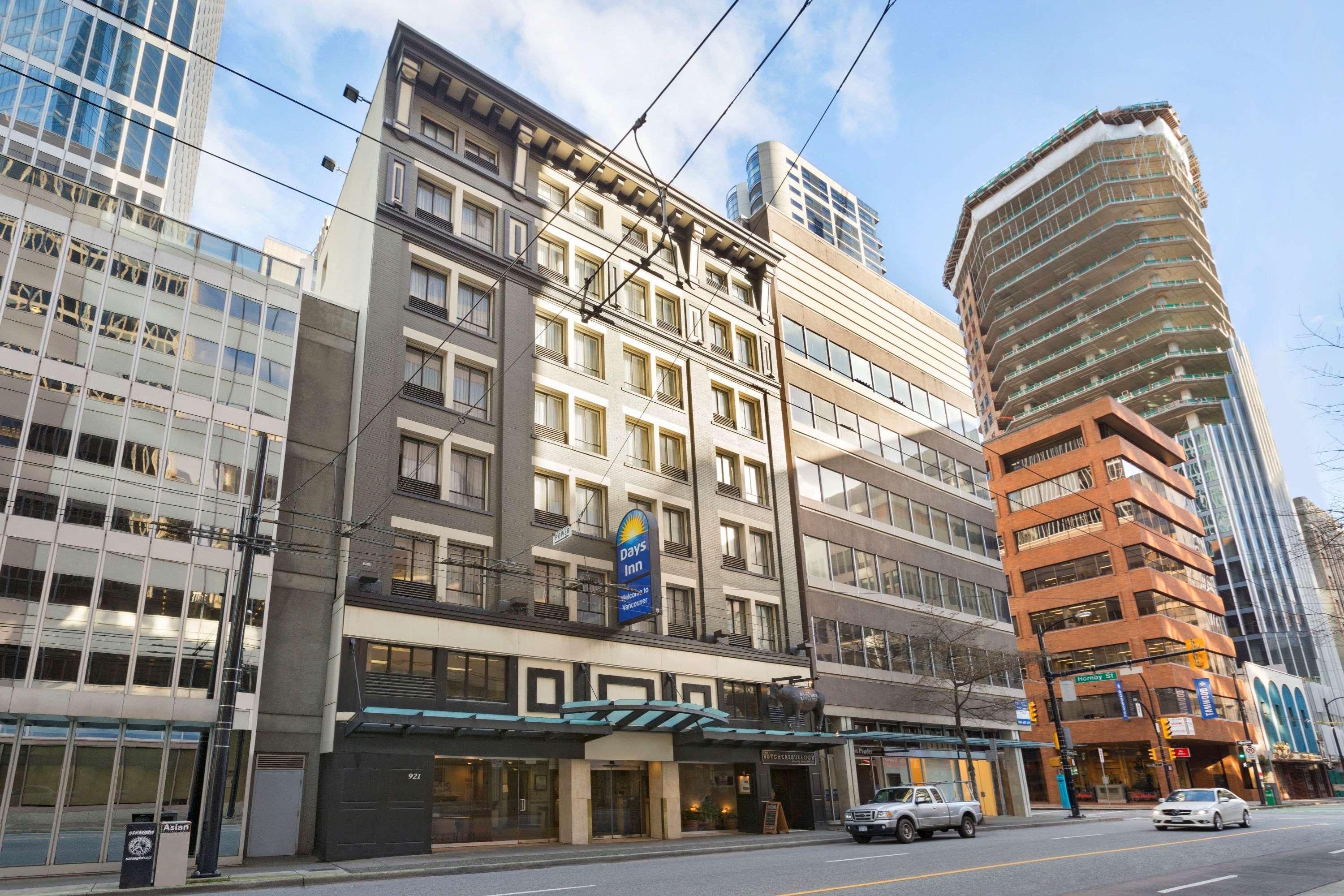 Days By Wyndham Downtown Hotel