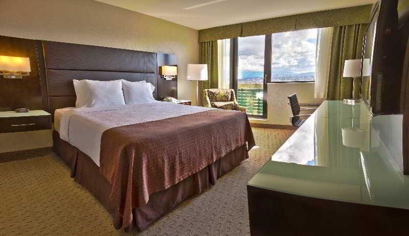 Hotel Vancouver-centre Broadway By Ihg