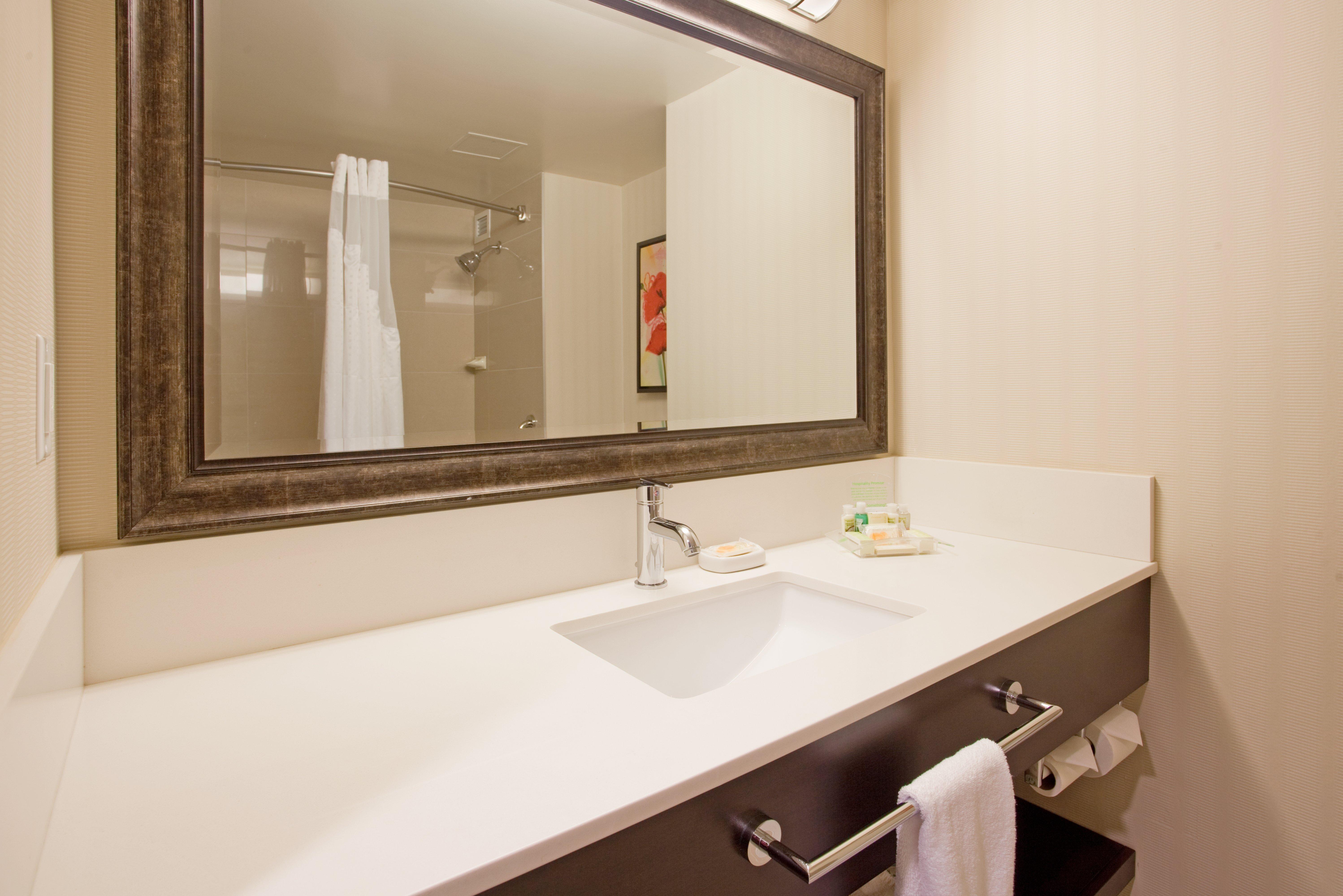 Vancouver-centre Broadway By Ihg Hotel