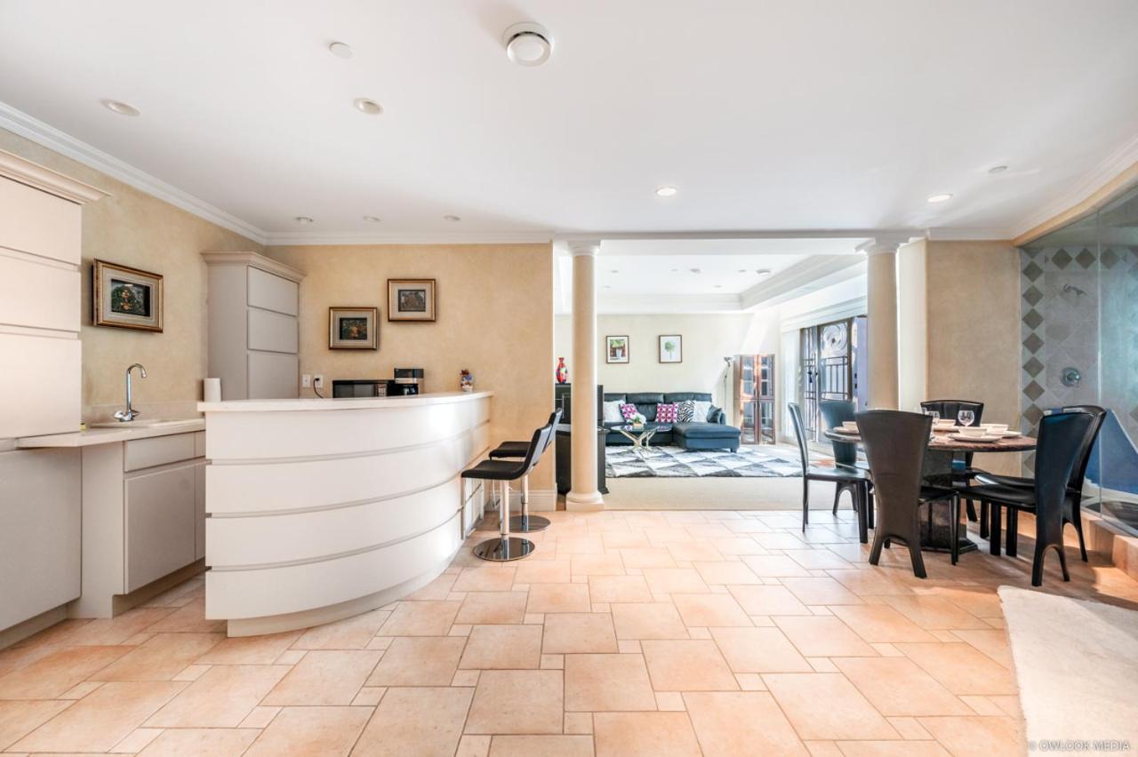 Cozy 3-bedroom In *