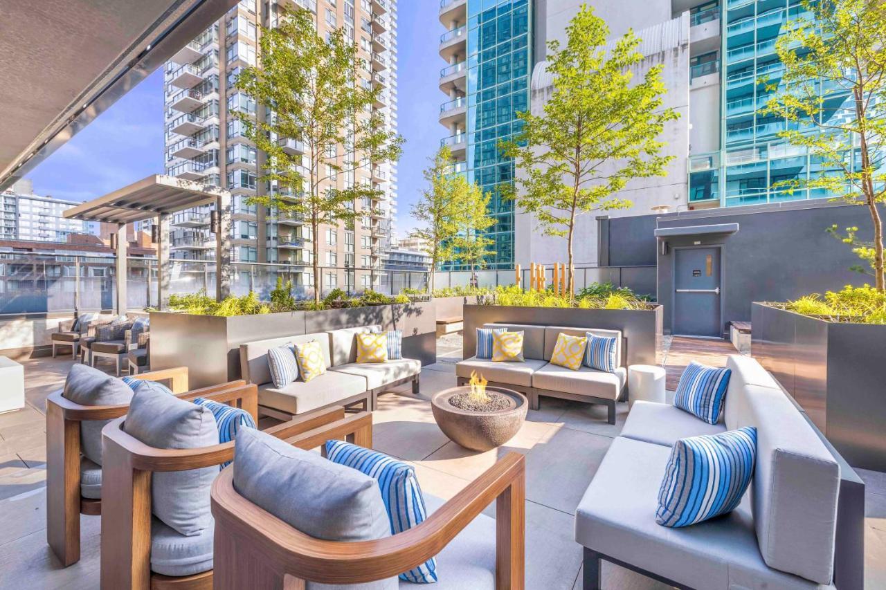 Level Downtown - Howe Hotel *
