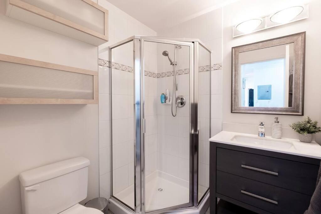 Apartment Marvelous 2 Bed In Yaletown Panoramic Views! Vancouver