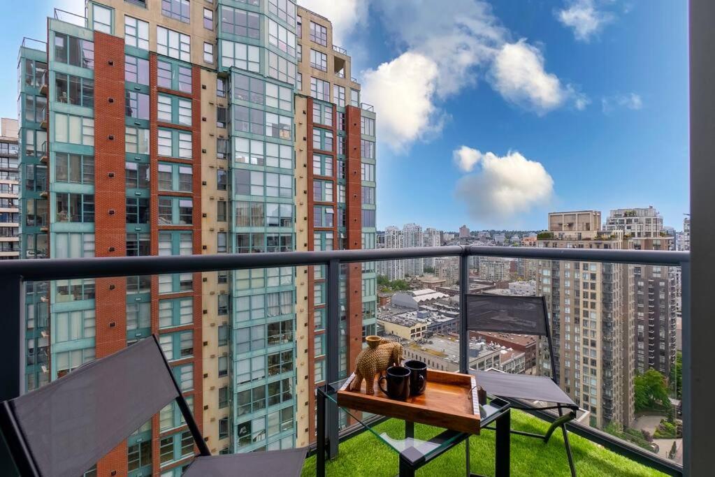 Marvelous 2 Bed In Yaletown Panoramic Views! * Vancouver