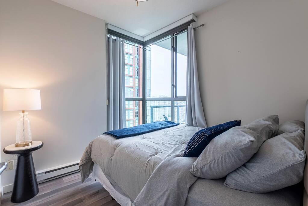 Apartment Marvelous 2 Bed In Yaletown Panoramic Views! Vancouver