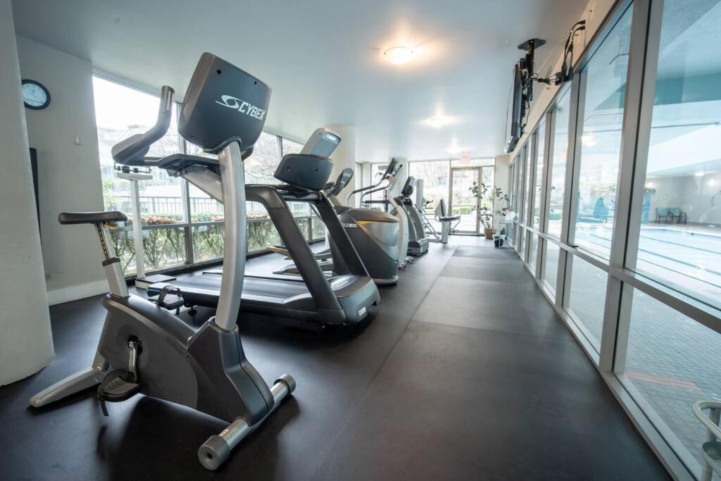 Apartment Heart Of Downtown King Suite/parkng/pool/gym/sauna Vancouver
