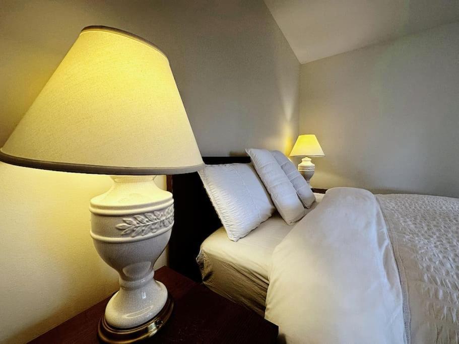 Villa Super Cosy 8bed & 6bath In Heart Near To Airport