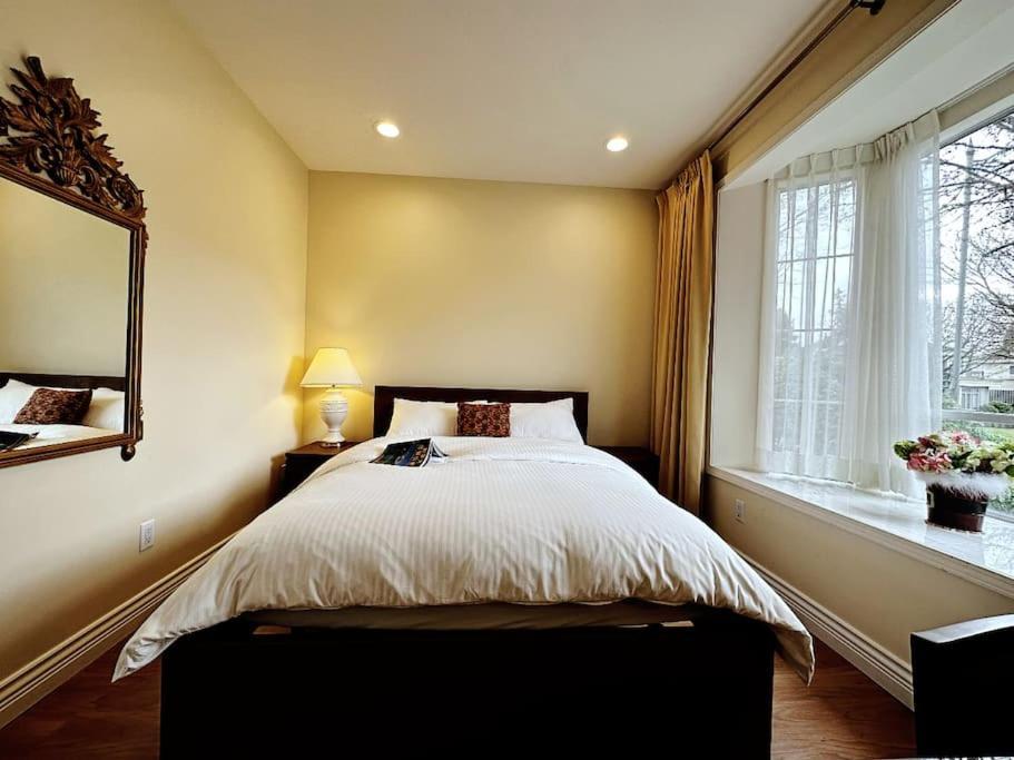 Super Cosy 8bed & 6bath In Heart Near To Airport * Vancouver