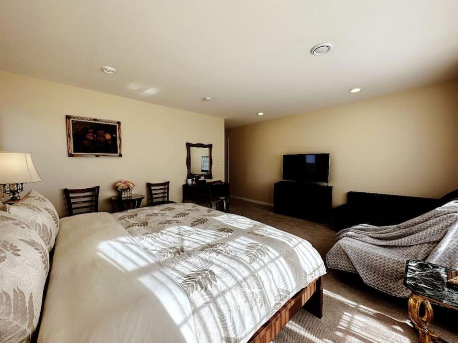 Super Cosy 8bed & 6bath In Heart Near To Airport *