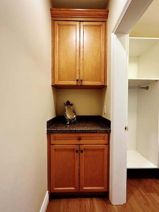 Super Cosy 8bed & 6bath In Heart Near To Airport *