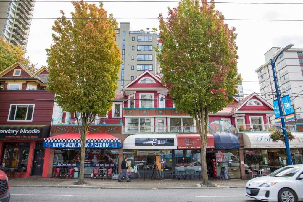 A Gentle Hideaway In The Urban Forest West End Downtown Apartment Vancouver