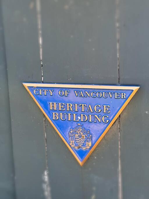 A Gentle Hideaway In The Urban Forest West End Downtown Apartment Vancouver