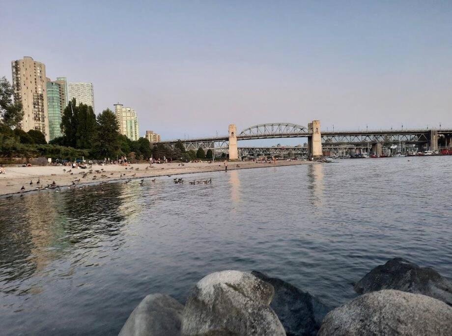 A Gentle Hideaway In The Urban Forest West End Downtown