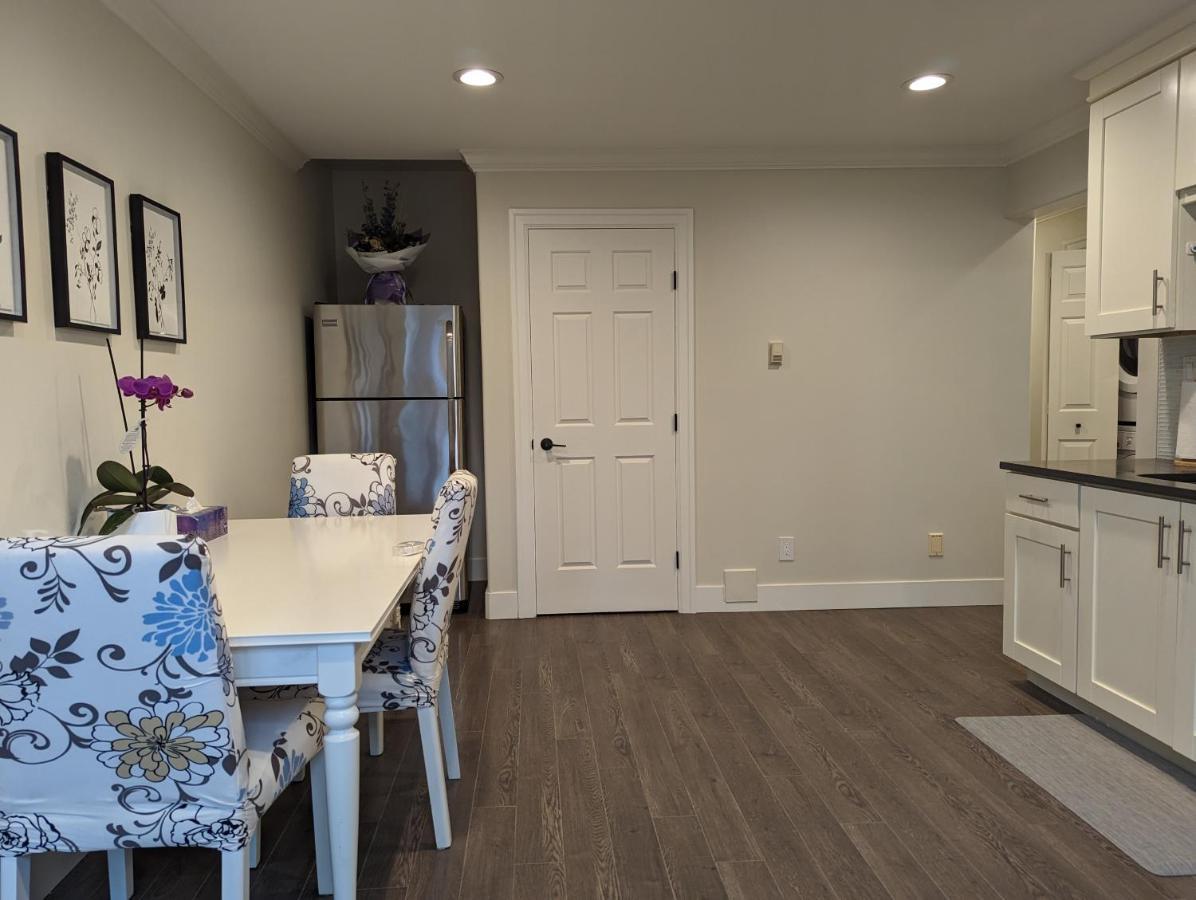 Homestay Away At Near Yvr
