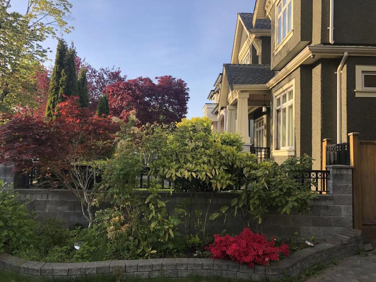 Mike's Luxury House Homestay Vancouver
