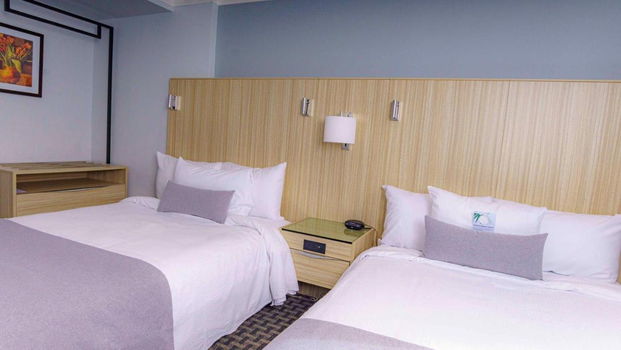Century Plaza 3* Vancouver