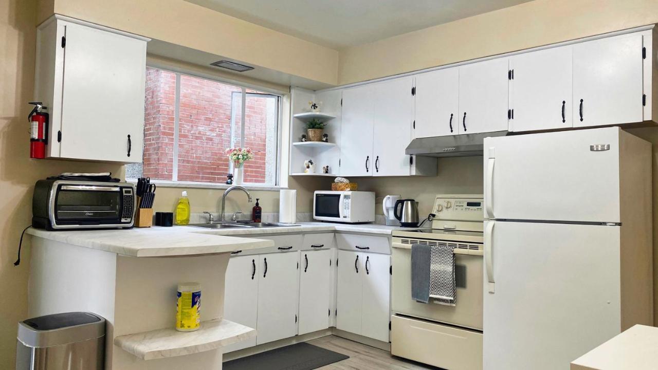 Spacious 15mins To Downtown