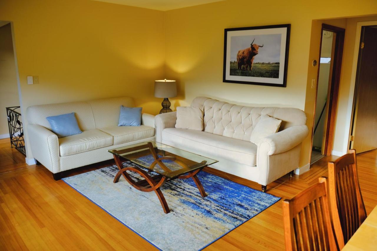 Spacious 15mins To Downtown