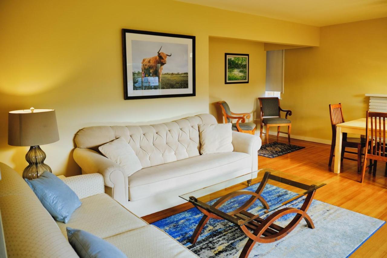 Spacious 15mins To Downtown *