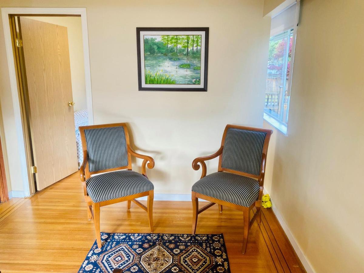 Spacious 15mins To Downtown Apartment