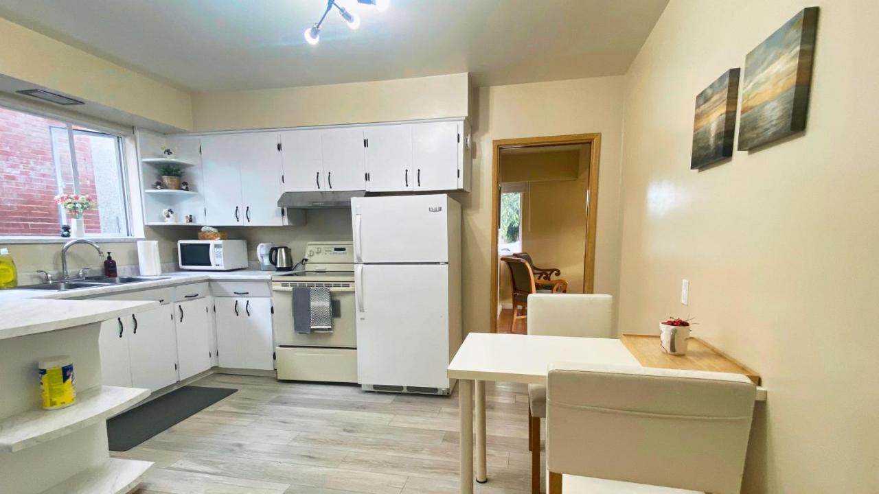 Apartment Spacious 15mins To Downtown Vancouver