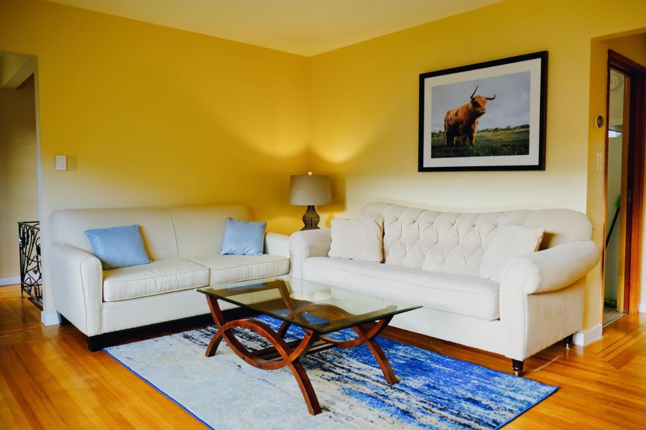 Spacious 15mins To Downtown Apartment