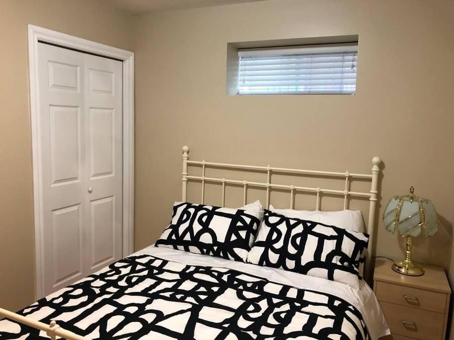 Apartment Modern Private Close To Everything Vancouver