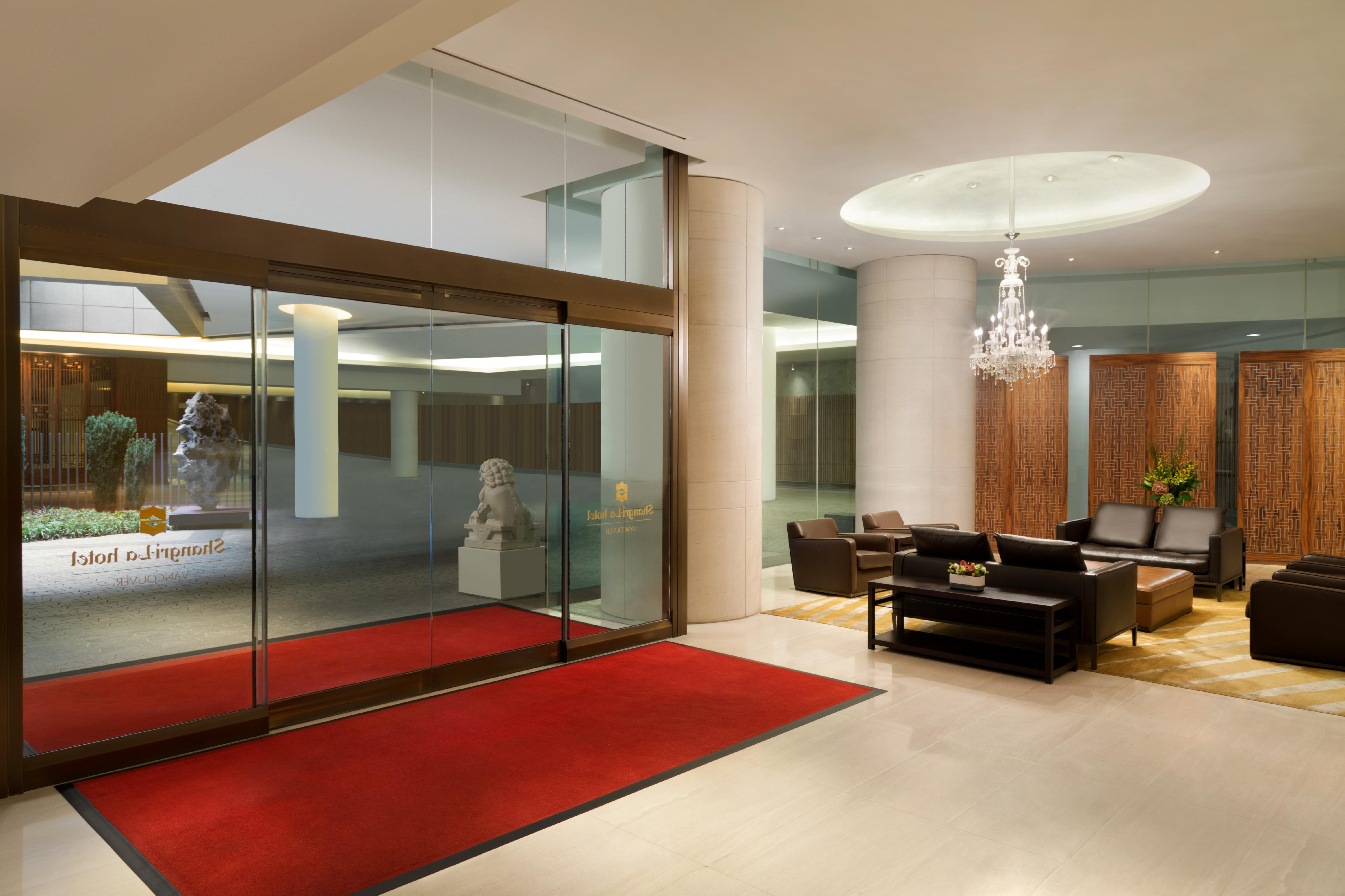 Hotel Shangri-la 5*