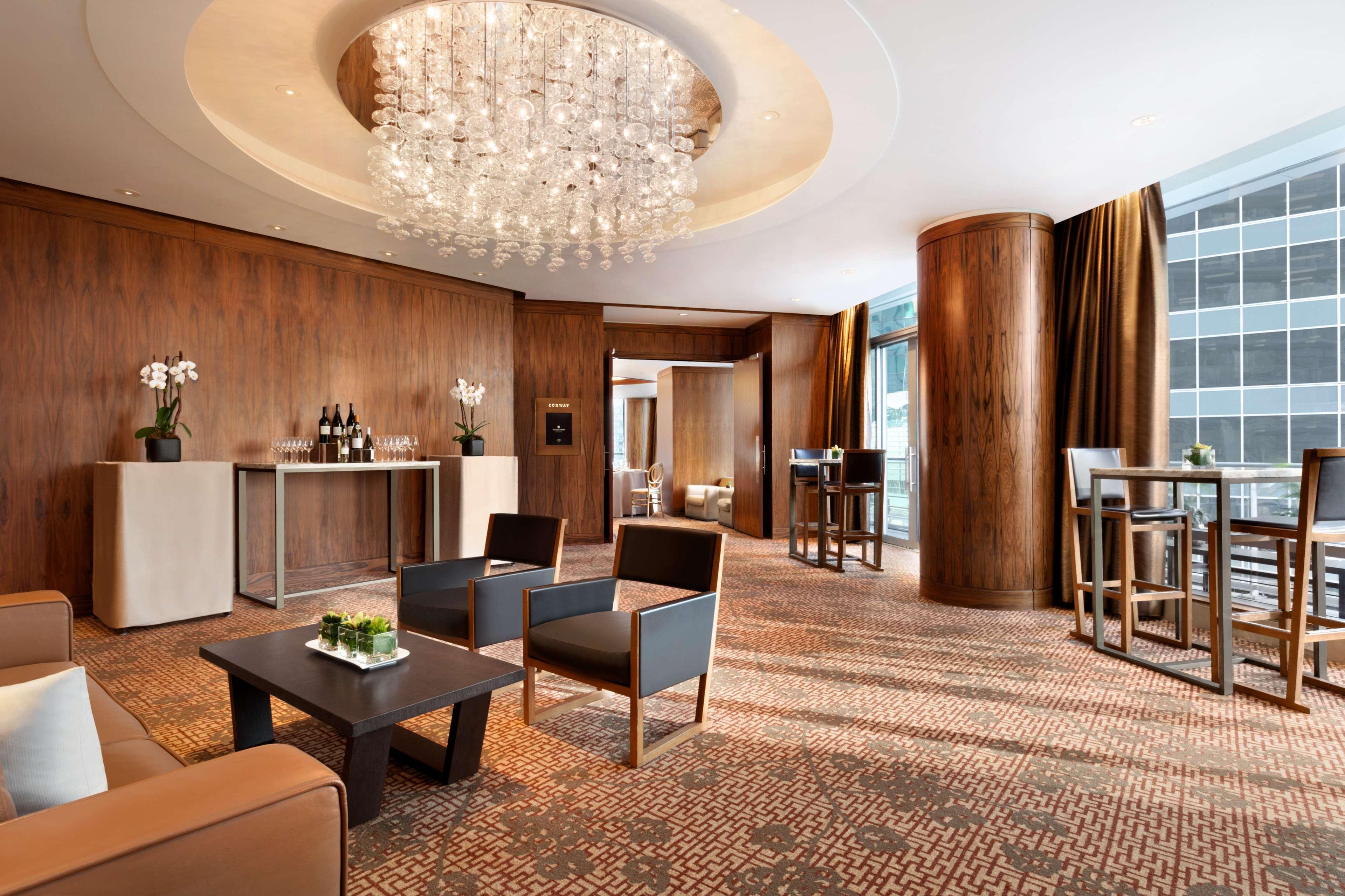 Shangri-la Hotel