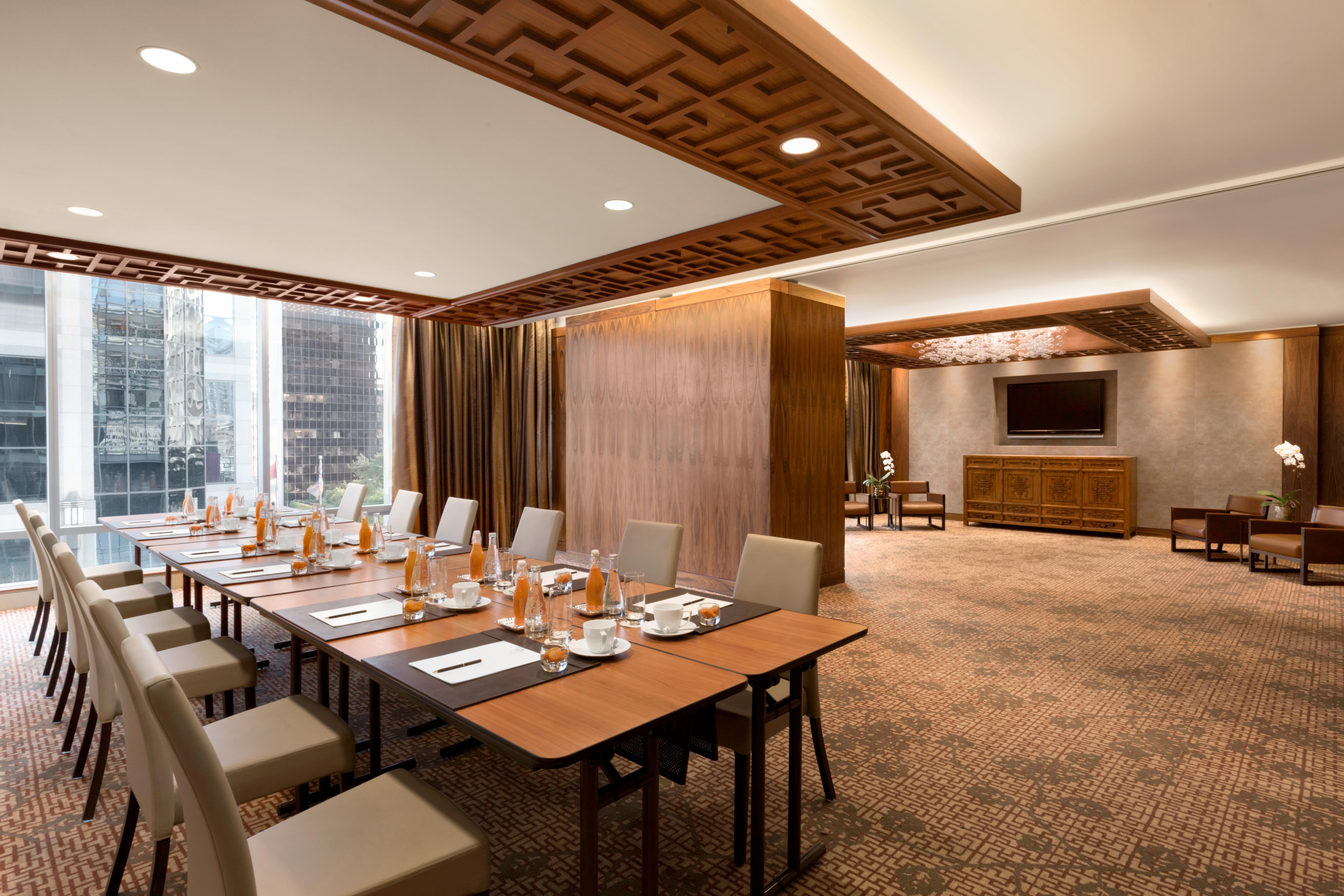 Hotel Shangri-la Vancouver