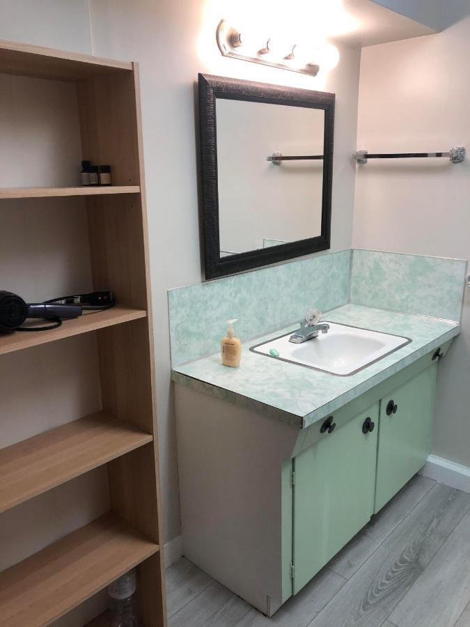 Homestay Cozy Guest Close To Downtown Sights & Subway Station