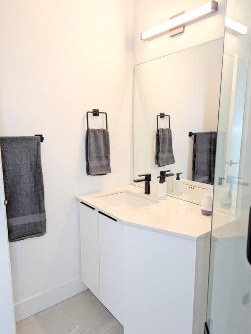 Holiday home Centrally Located, Modern, 2 Bedroom