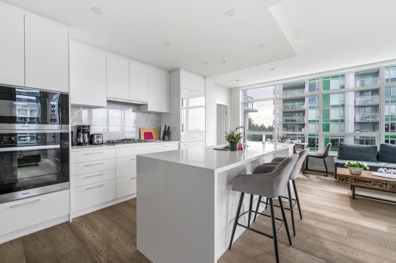 Urban Oasis: Stylish Retreat At Ubc *