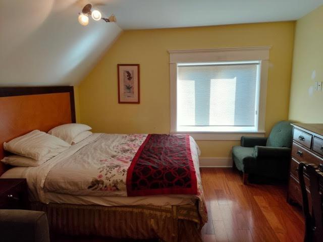 Vancouver Guest House Guest house