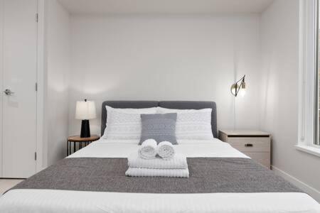 Holiday home Luxury 3br Th W Peloton-central & Yvr I 2parking Vancouver
