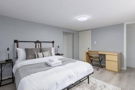 Holiday home Spacious 4 Bedroom House In Park Drive *
