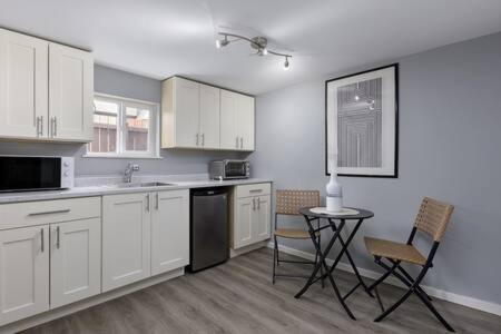 Holiday home Spacious 4 Bedroom House In Park Drive *