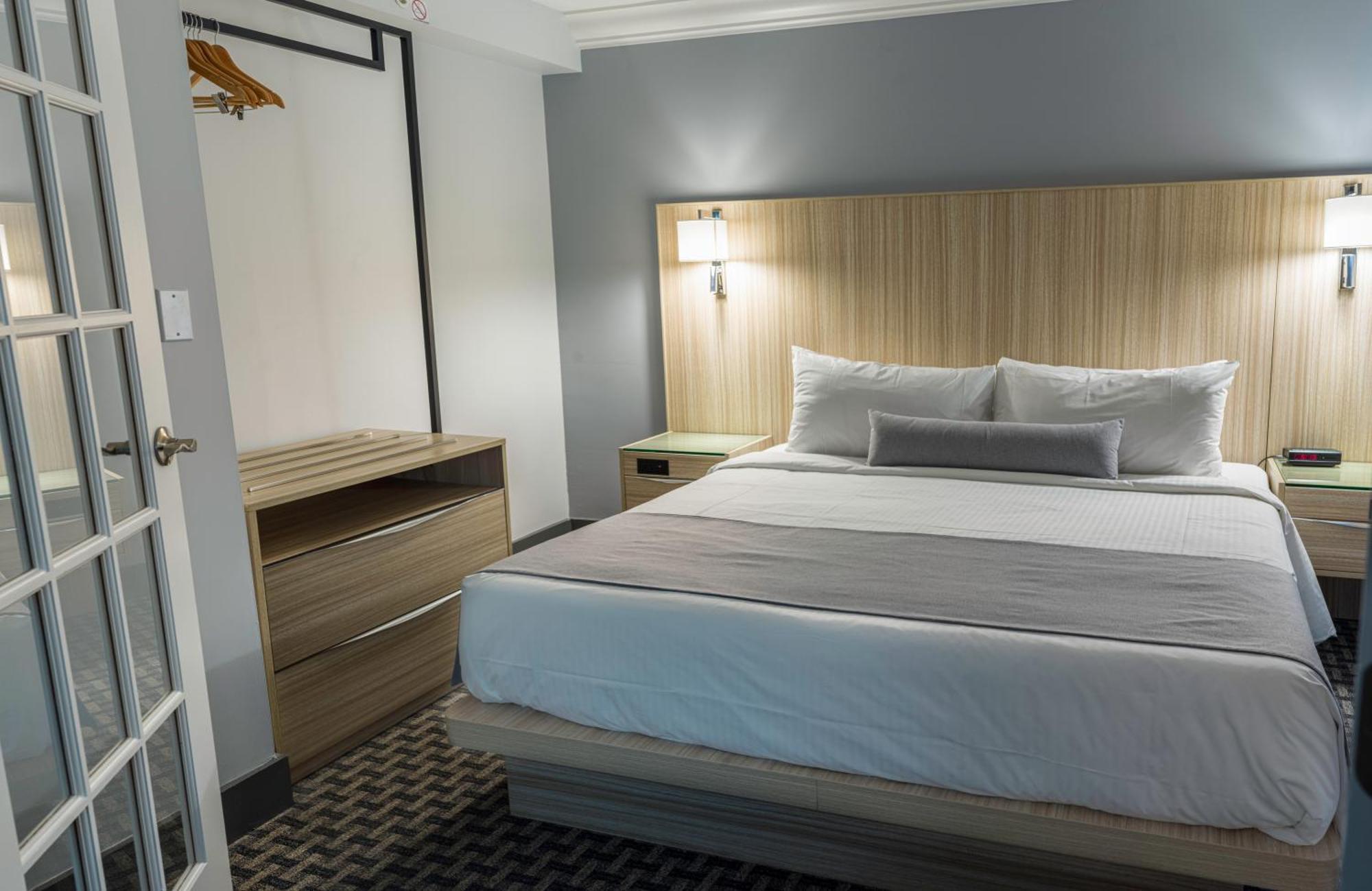 Century Plaza Vancouver