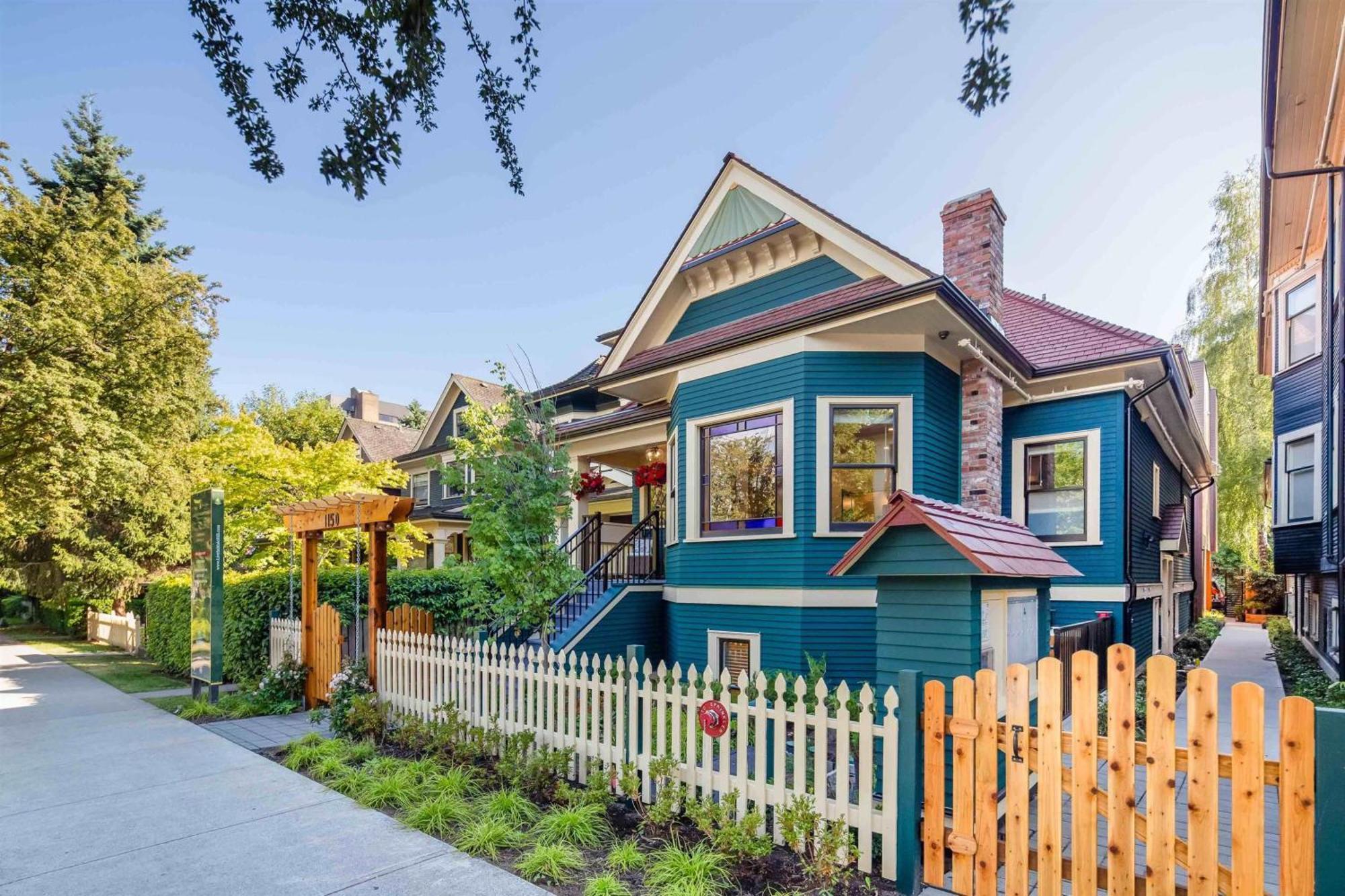 A Gentle Hideaway In The Urban Forest West End Downtown Vancouver