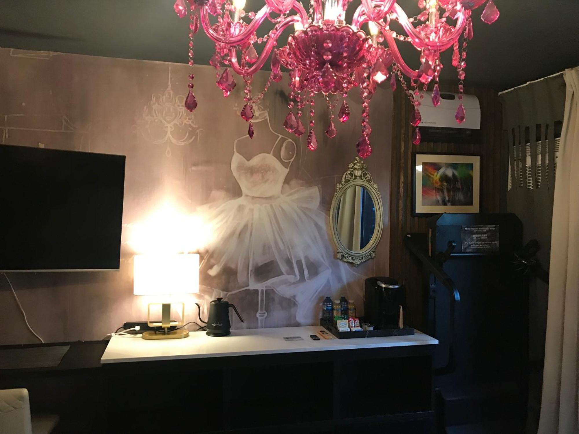 Homestay Style Basement *
