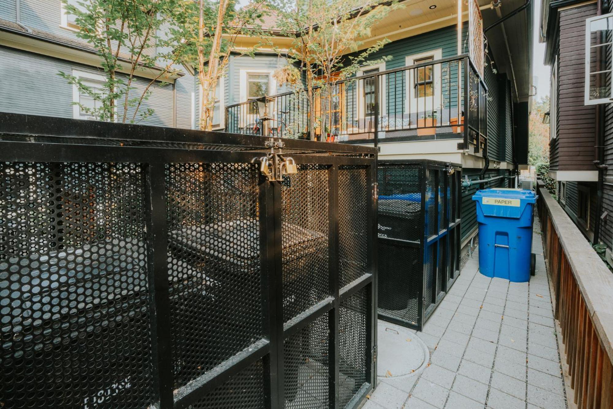A Gentle Hideaway In The Urban Forest West End Downtown *