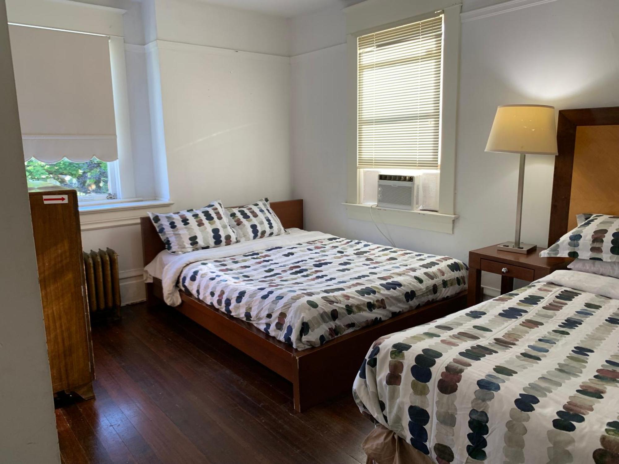 Homestay Broadway *